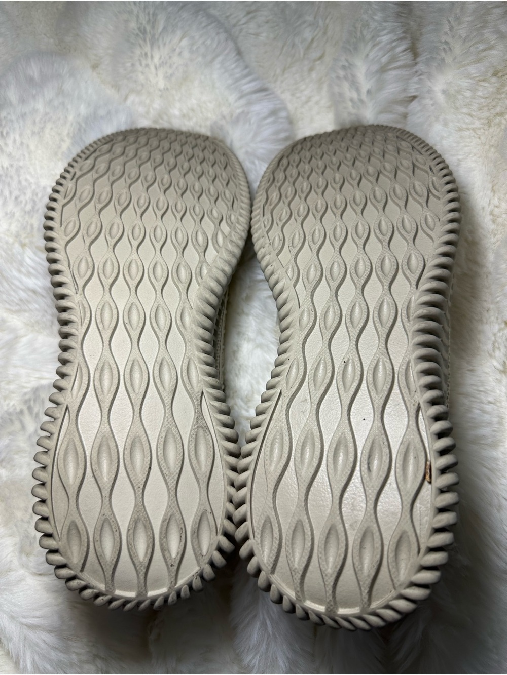 Skechers Women's Slip-On Sneakers in Light Beige - Picture 6 of 6